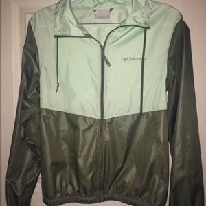Columbia Sportswear Women’s windbreaker